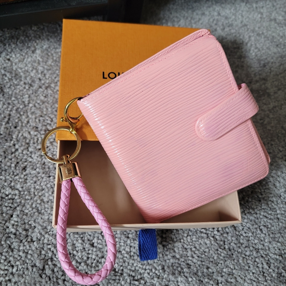 🟢Final Price!! Authentic Louis Vuitton Epi Wallet With Box
